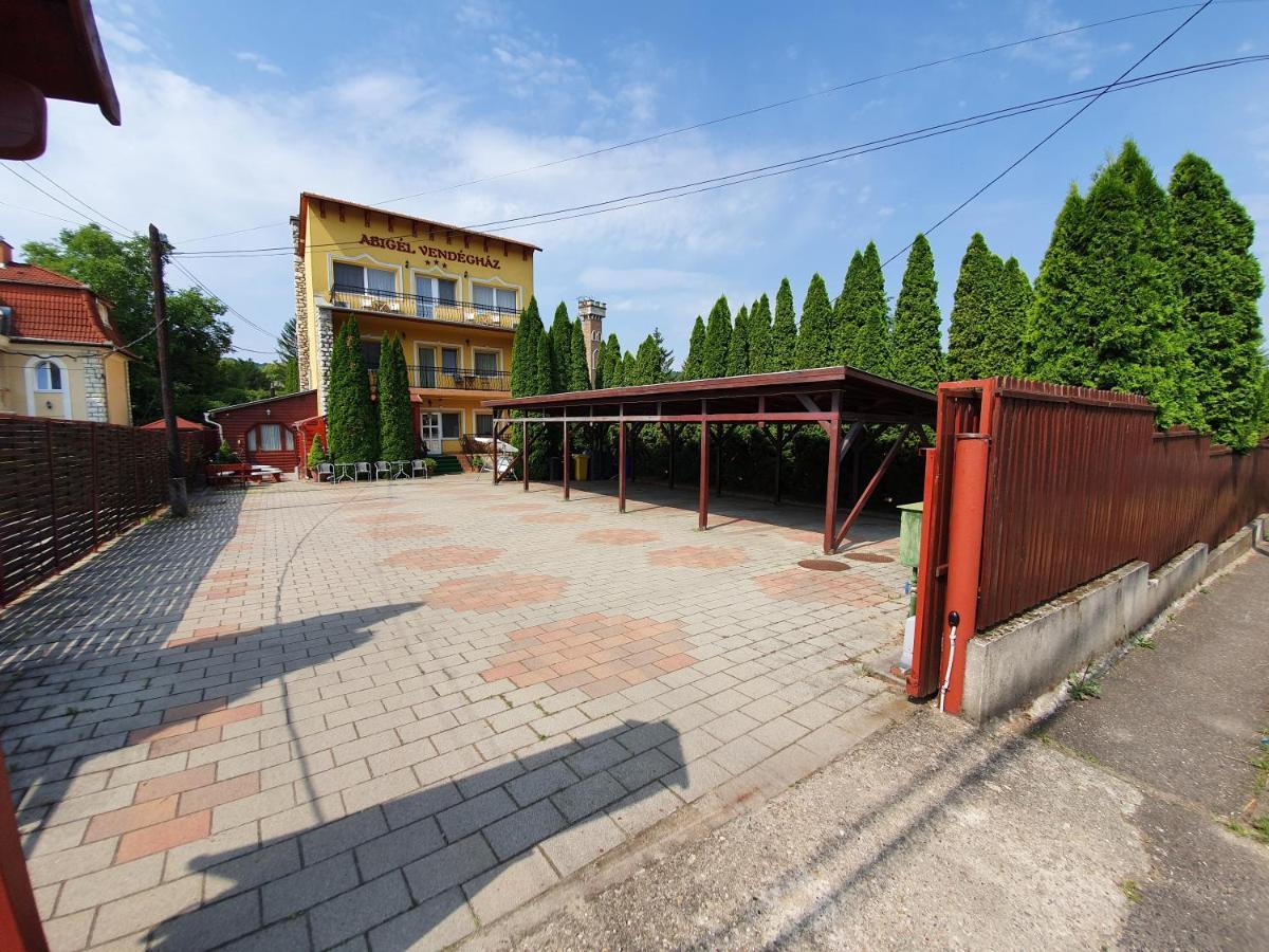 Abigél Vendégház Miskolc Exterior foto